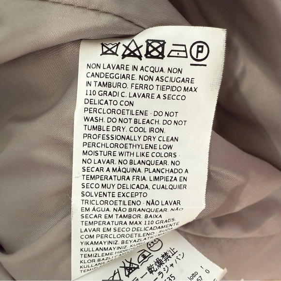 MAXMARA TAN KHAKI COLLARED BUTTON UP BELTED LONG TRENCH COAT - Picture 11 of 12